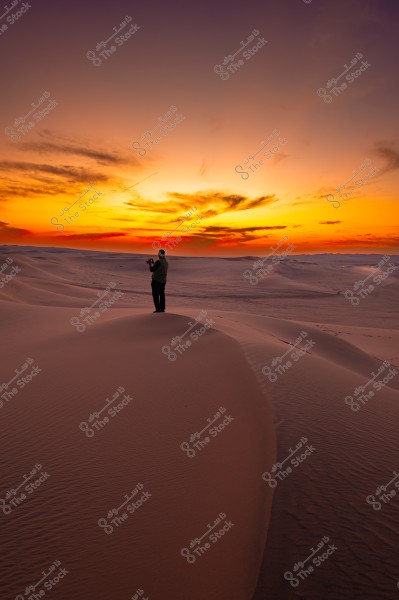 beautiful sunset at red sand dunes riyadh saudi arabia