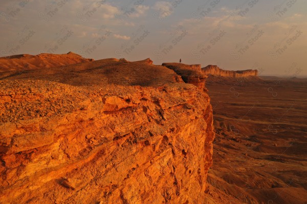 تصوير درون لحافة نهاية العالم في الرياض