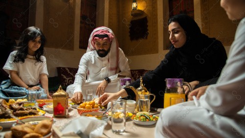 فطور عائلة سعودية برمضان ،سفرة رمضان