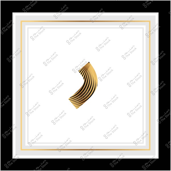 شعار ذهبي بتصميم ثلاثي الأبعاد منحني يقع في وسط صورة ذات خلفية بيضاء محاطة بإطار أسود وأبيض وذهبي.
-