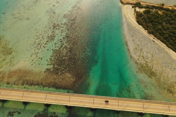 صورة جوية لأحد جزر فرسان الجميلة