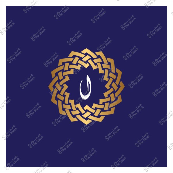 تصميم زخرفي ذهبي يظهر على خلفية زرقاء داكنة يتكون من نمط متشابك يشكل دائرة, وفي وسطها الحرف العربي "ن" باللون الأبيض.
  
-