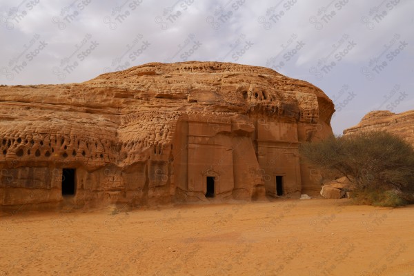 مقابر الأنباط الحضارة النبطية - مدينة العلا - مدائن صالح - أماكن تاريخية و سياحية في السعودية