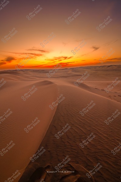 beautiful sunset at red sand dunes riyadh saudi arabia