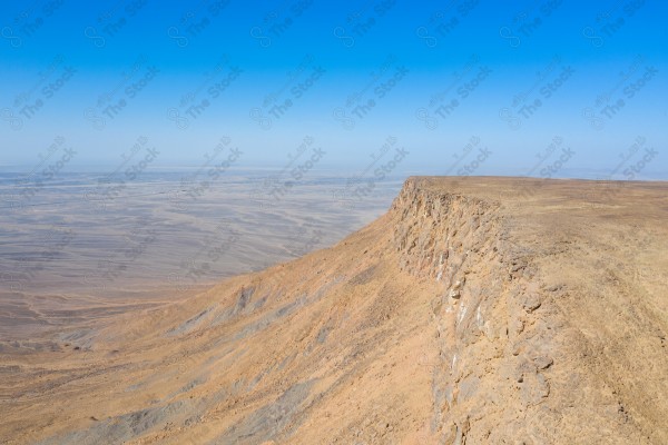 لقطة جوية لجبال طمية الواقعة شمال غرب القصيم ، جبال السعودية ، الطبيعة في السعودية