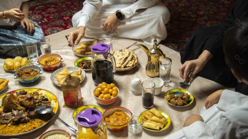 فطور عائلة سعودية برمضان ،سفرة رمضان