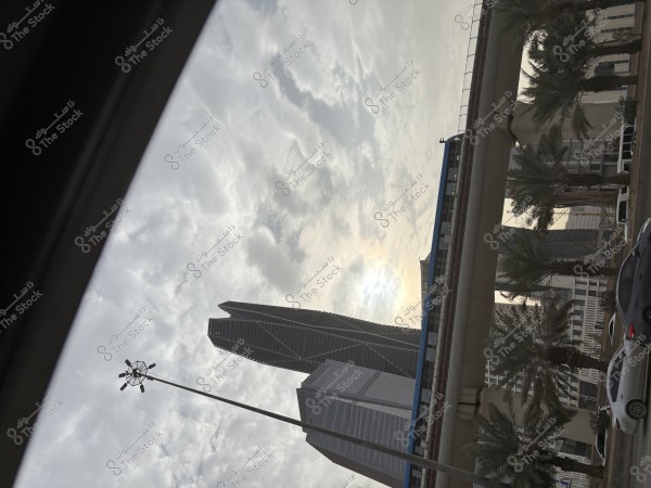 سماء الرياض ظهرا بعد موجة البرد الشديد لا شمس