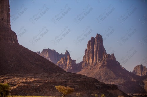 صورة لسلسلة جبال طويق في الرياض في المملكة العربية السعودية , حافة نهاية العالم.