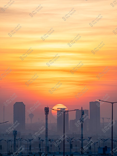 أبراج مدينة الرياض مع شروق الشمس