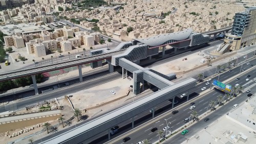 فيديو مترو مدينة الرياض - قطار - وسائل النقل